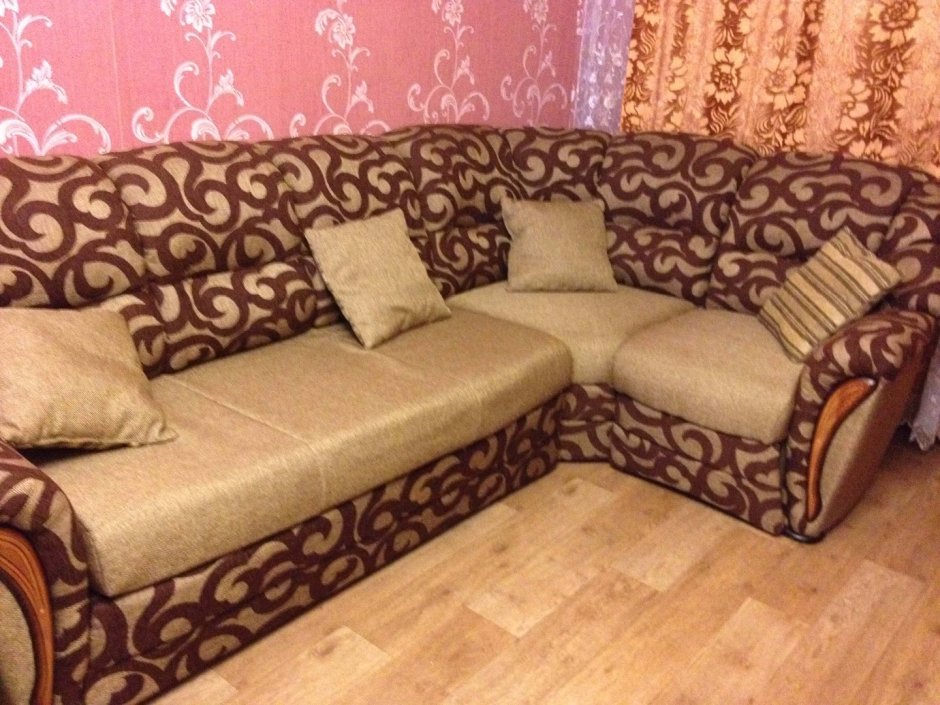 Перетяжка углового дивана на Маршала Савицкого