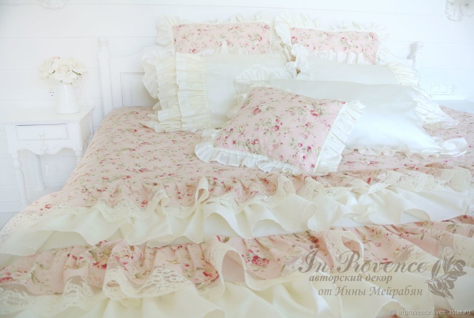 Декоративные подушки в стиле шебби Шик