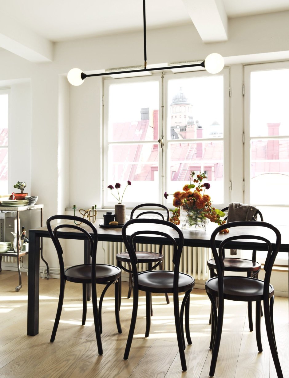 Венские стулья в интерьере кухни