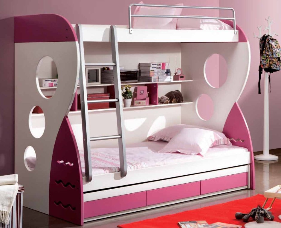 Двухъярусная кровать для девочек