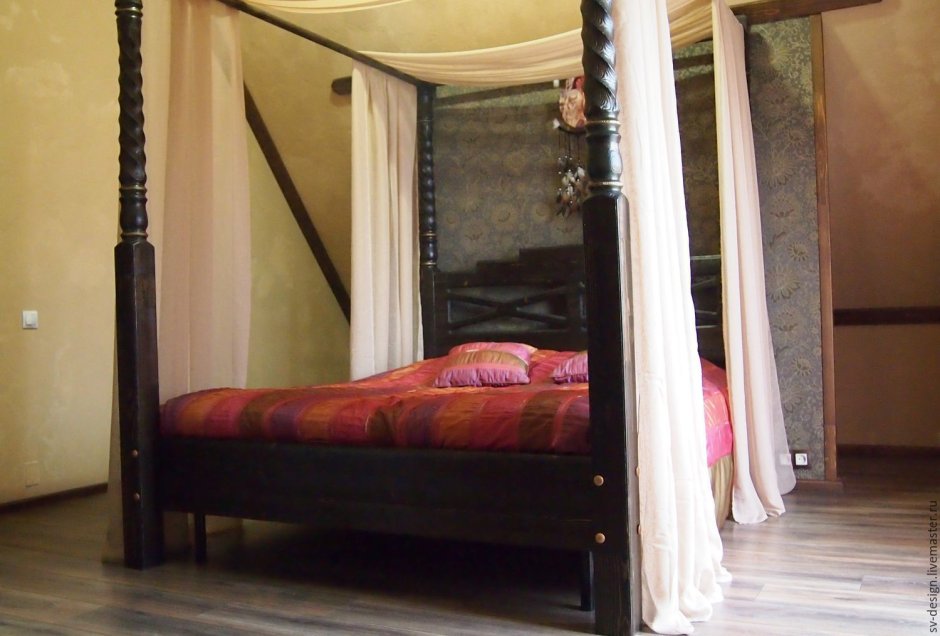Кровать Сиенна с балдахином