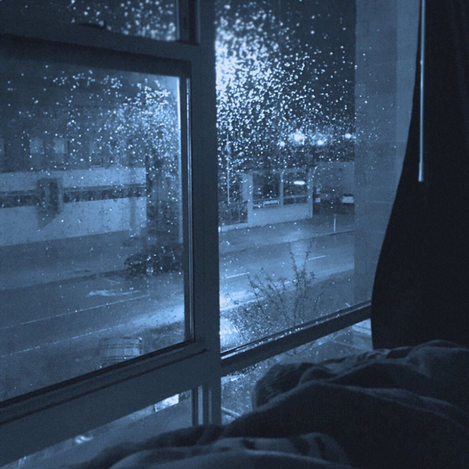 Зимняя ночь в окне