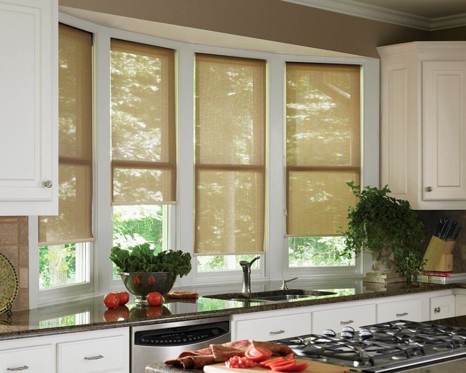 Рулонные шторы на кухонное окно