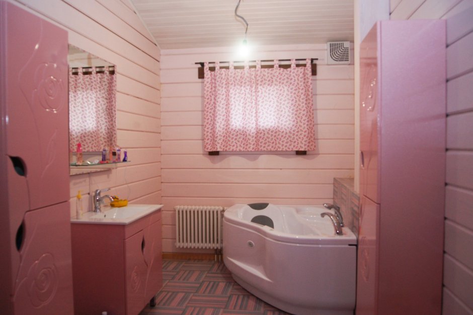 Розовая комната вагонка