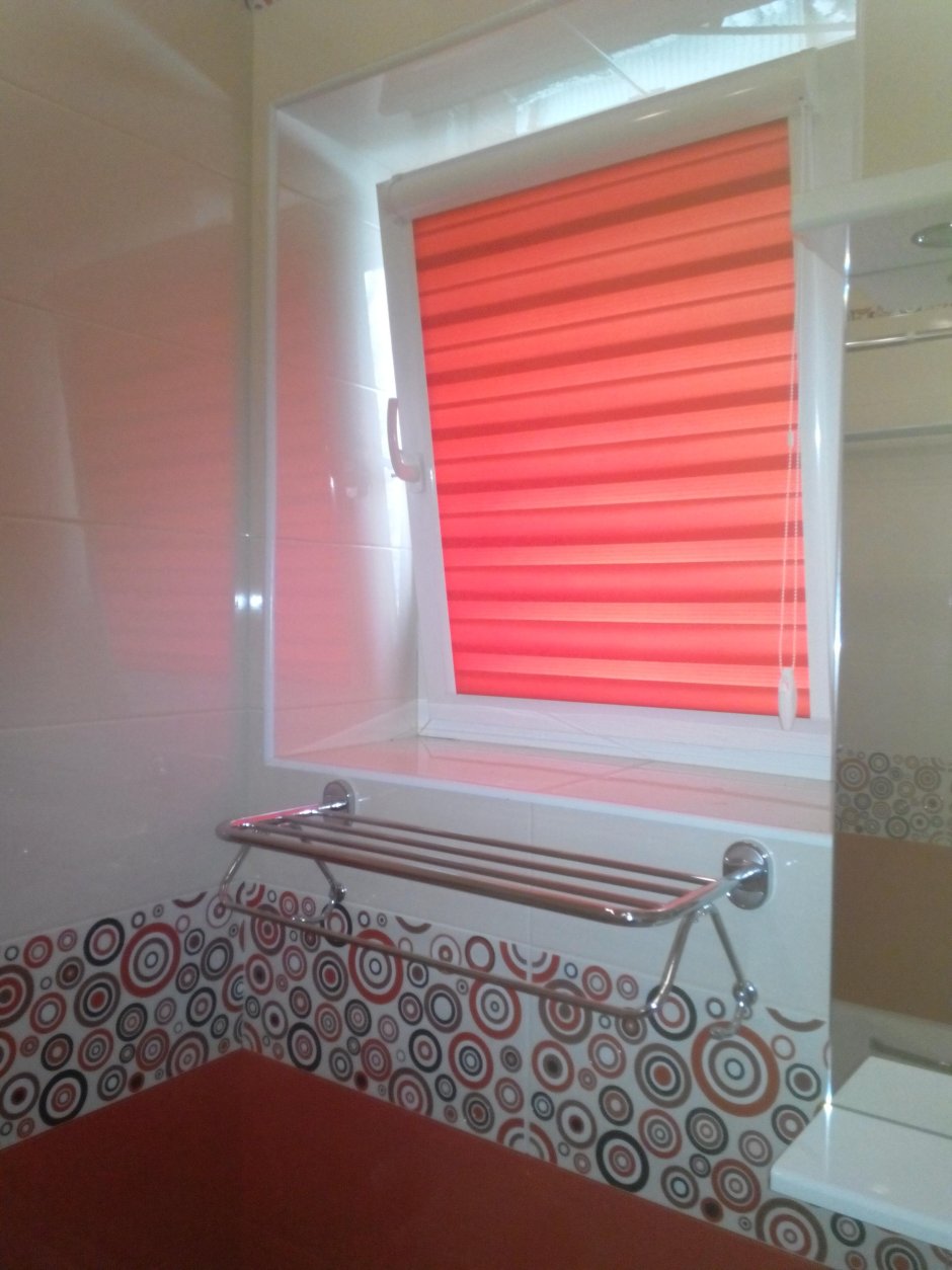 Рулонная штора для ванной