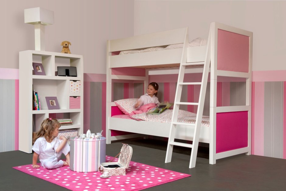 Двухэтажная кровать для девочек