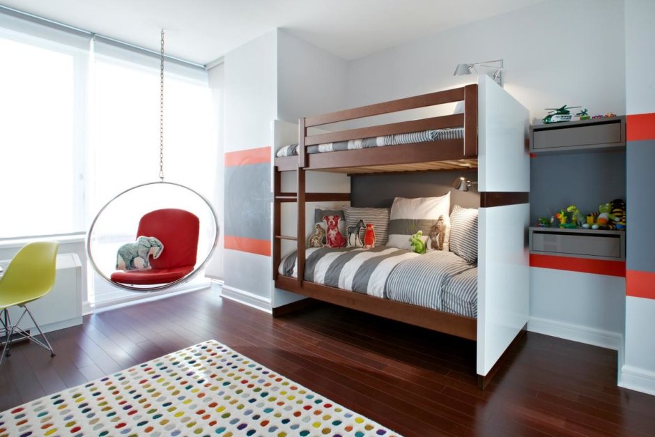 Спальня с двухэтажной кроватью