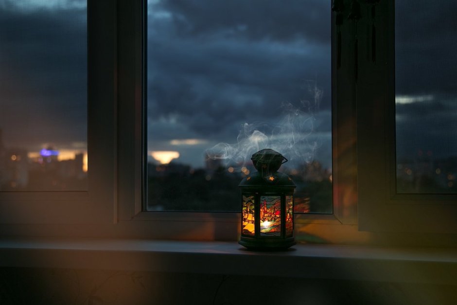 Ночь за окном