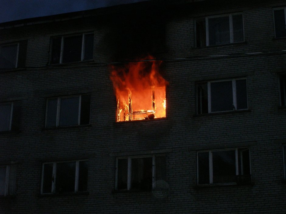 Пожар в Воронеже Ломоносова 114