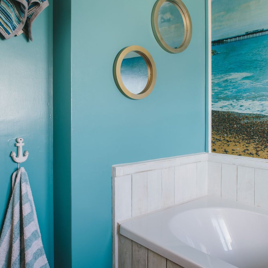Интерьер ванной комнаты в морском стиле