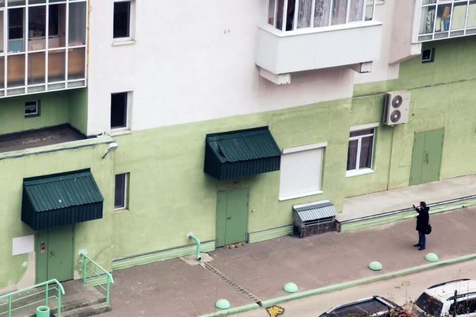 Девушка выпала из окна в Новосибирске