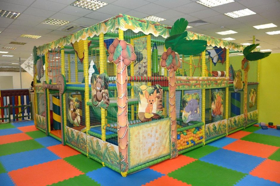 Игровая комната в стиле джунглей