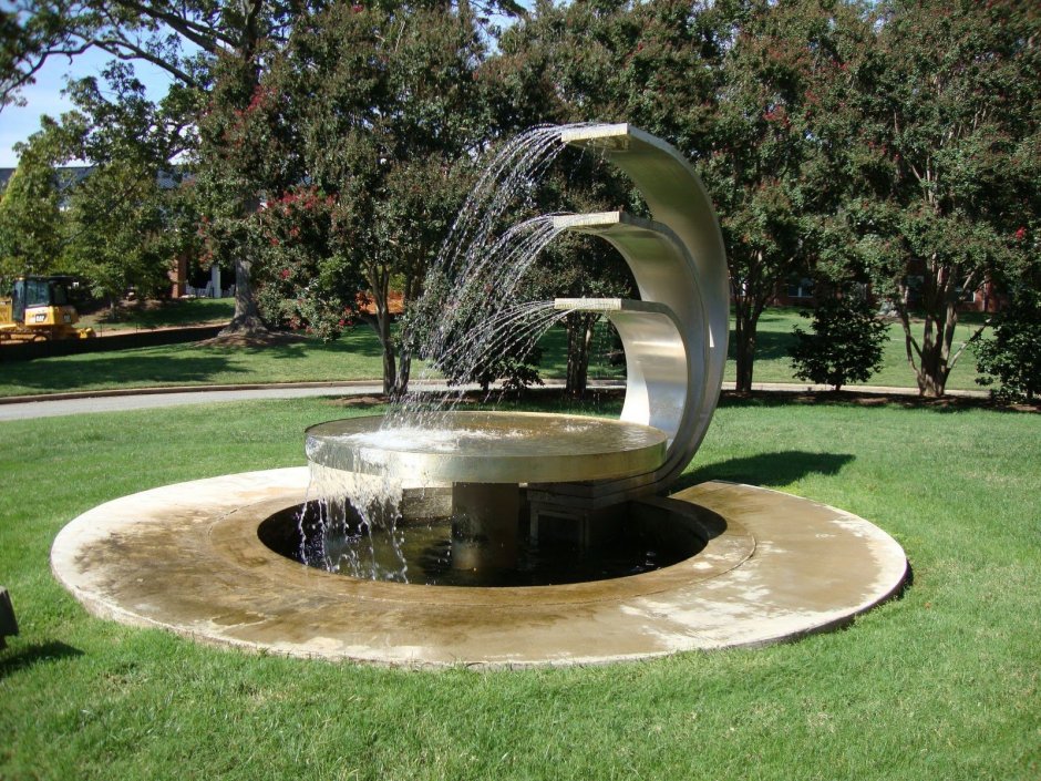 Малая архитектурная форма фонтан