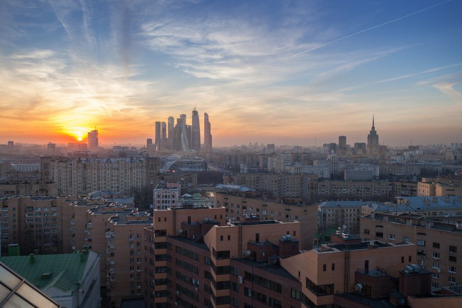 Москва Сити вид из окна закат