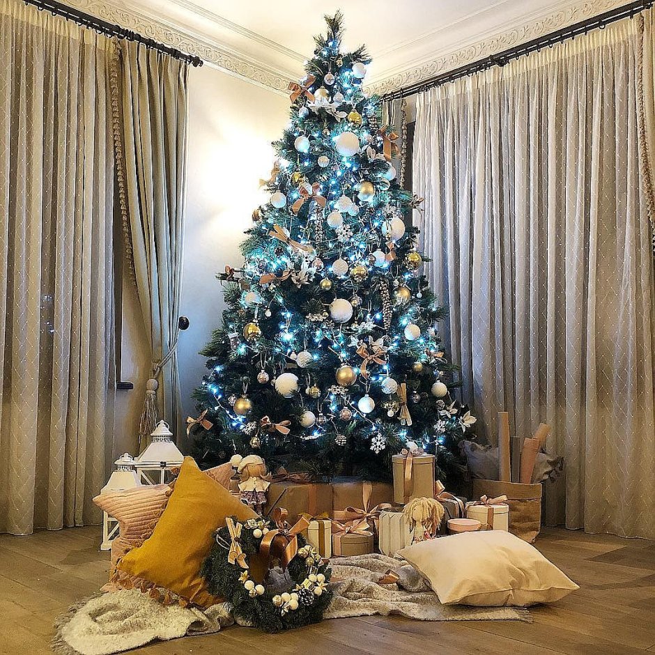 Новогодняя елка в квартире
