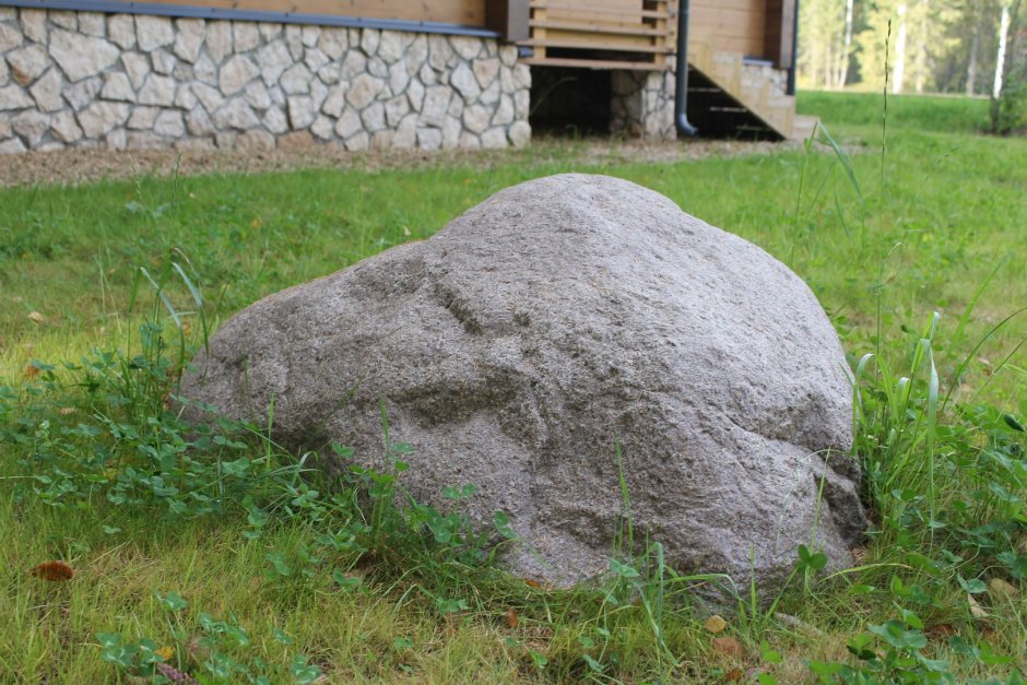 Крышка люка декоративная "камень-валун", высокий, 70x70x75см, f03133