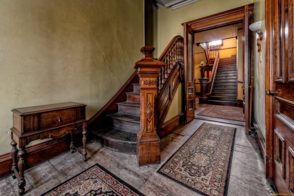 Лестница в викторианском стиле