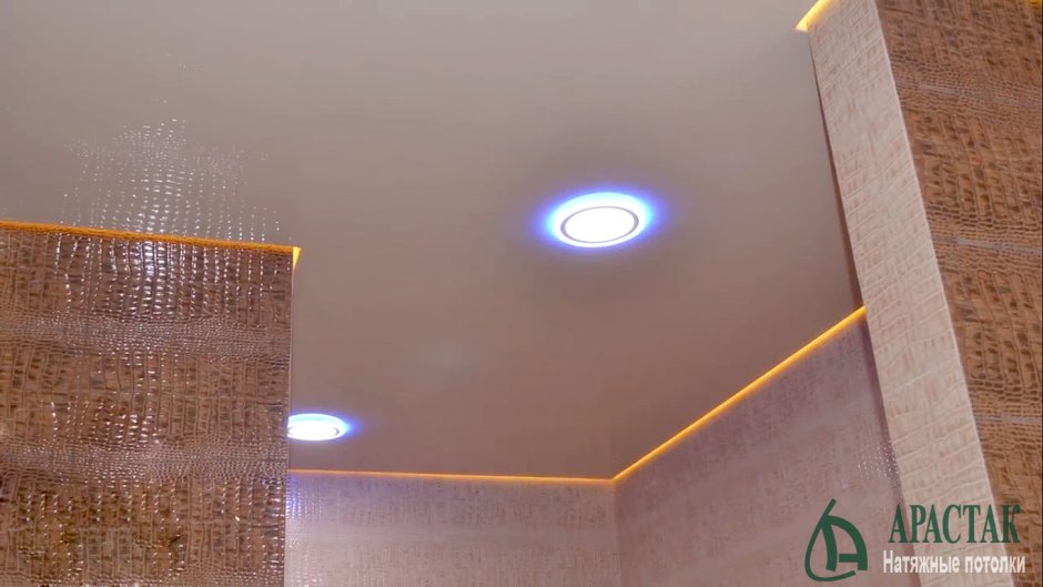 Светодиодная подсветка потолка в ванной