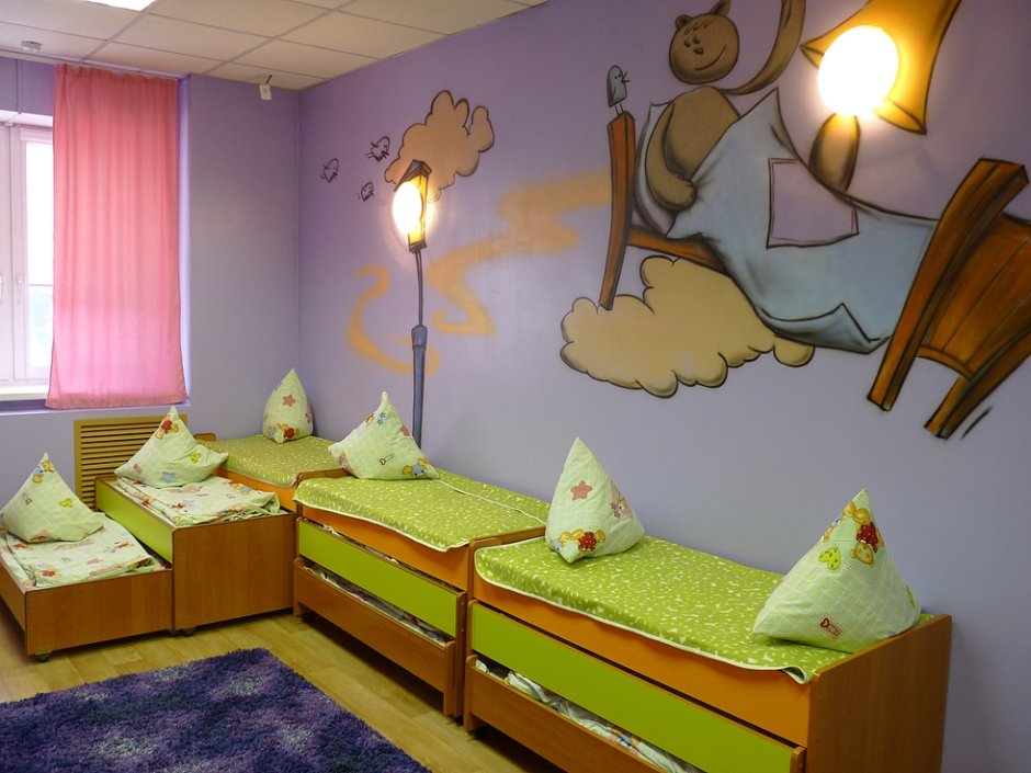 Спальные комнаты в детском саду