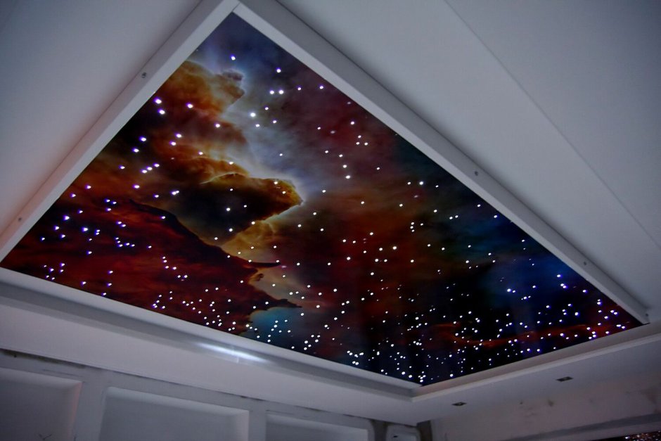 Натяжной потолок звездное небо со старпинс