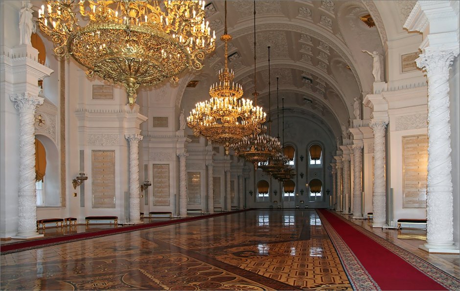 Георгиевский зал Московского Кремля мраморные плиты