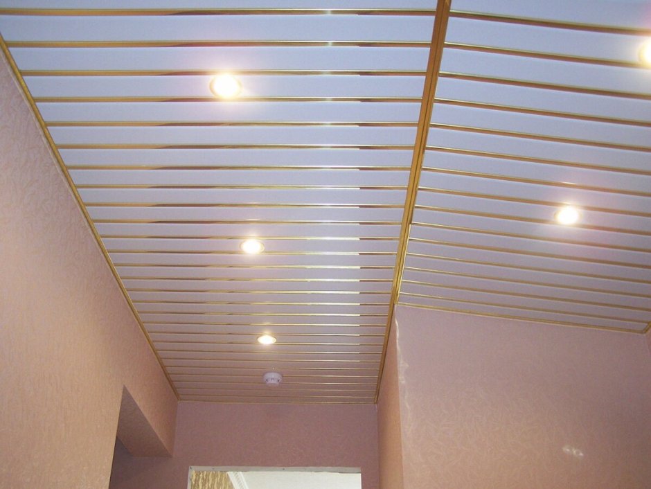 Реечный (панельный) потолок