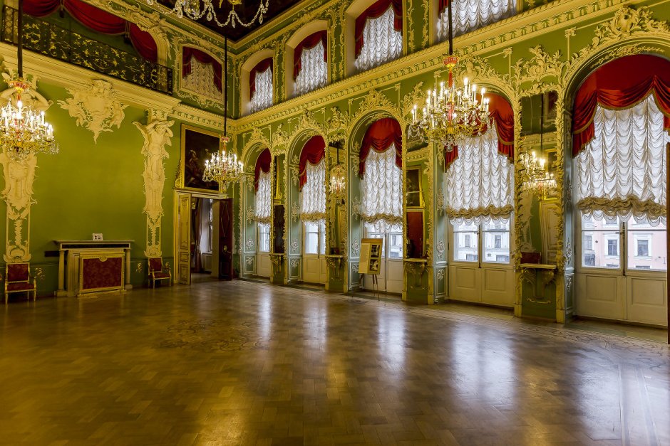 Строгановский дворец в Санкт-Петербурге Воронихин