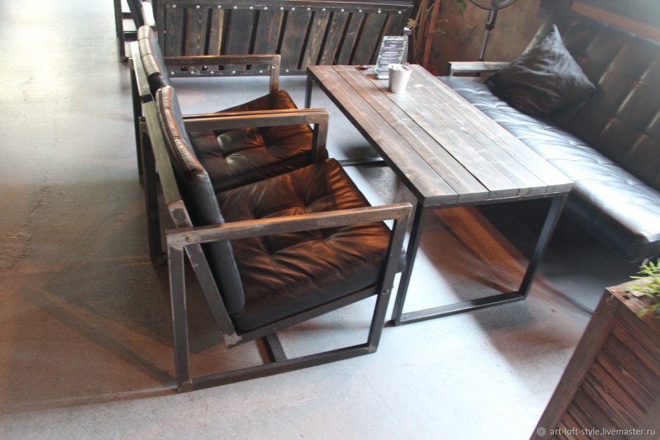 Мебель для кофейни в стиле лофт (76 фото)