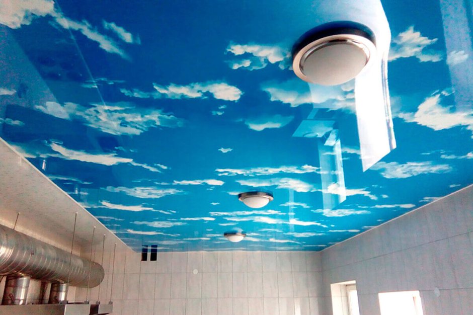 Натяжной потолок облака