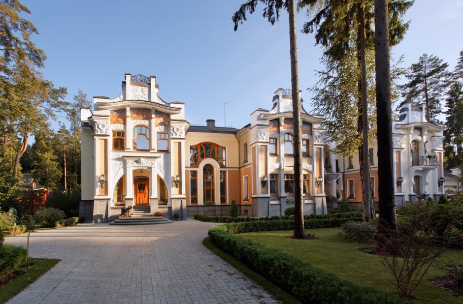 Мэншен-Хаус (Mansion House) на Рублевке