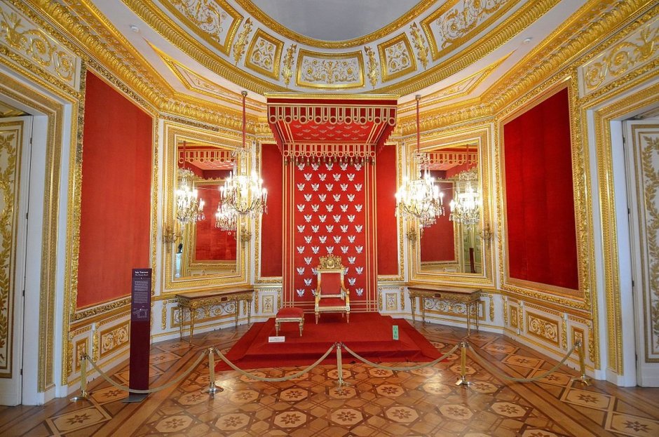 Дворец Тронный зал трон