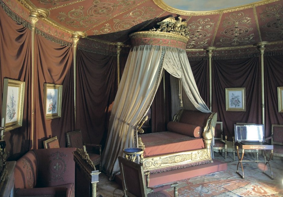 Спальня императрицы Жозефины во Дворце Мальмезон