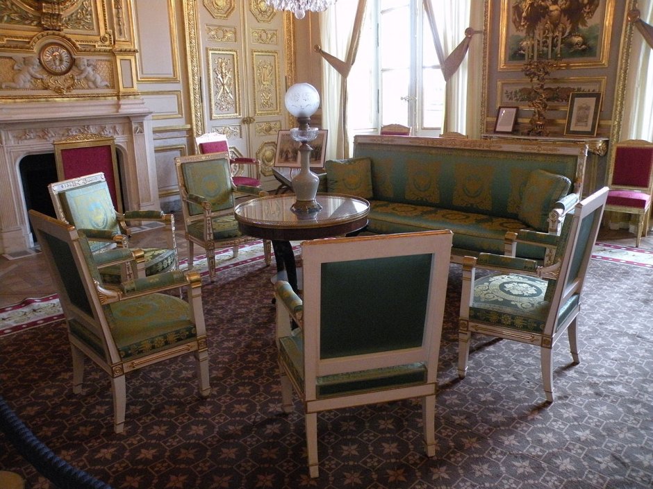 Замок Мальмезон спальня Наполеона