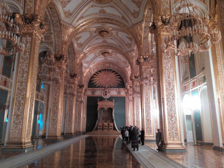 Георгиевский зал большого кремлевского дворца – тон