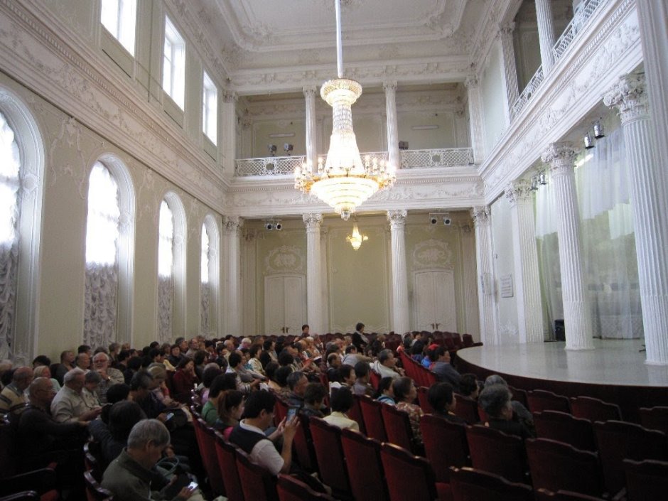 Николаевский дворец на площади труда