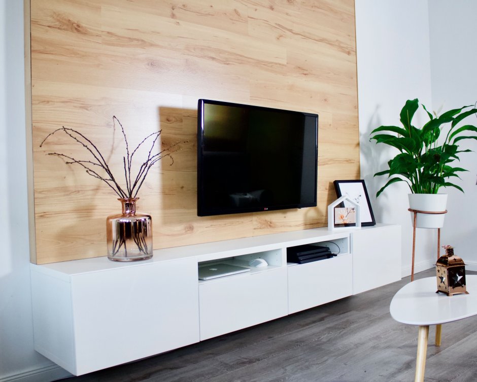 Деревянное панно на стену под телевизор