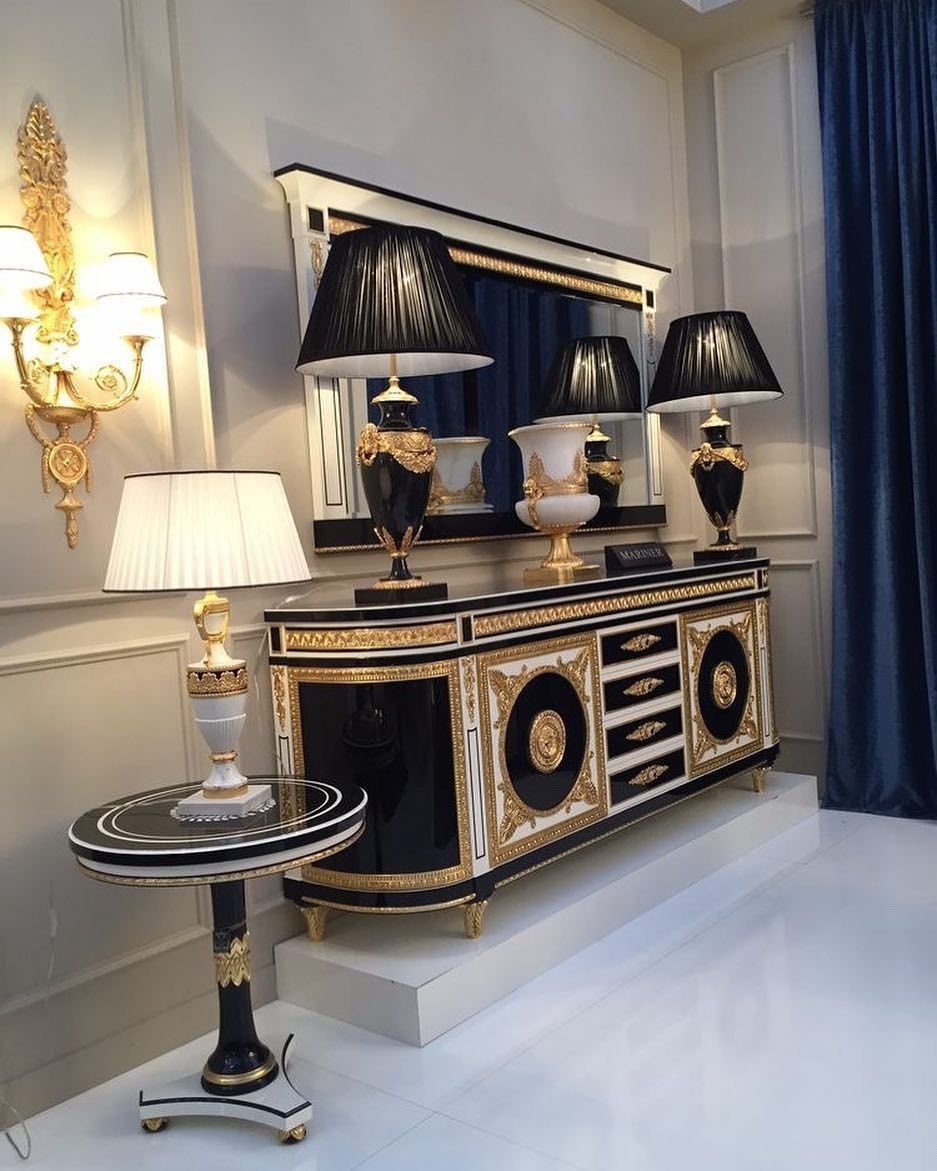 Мебель Gianni Versace