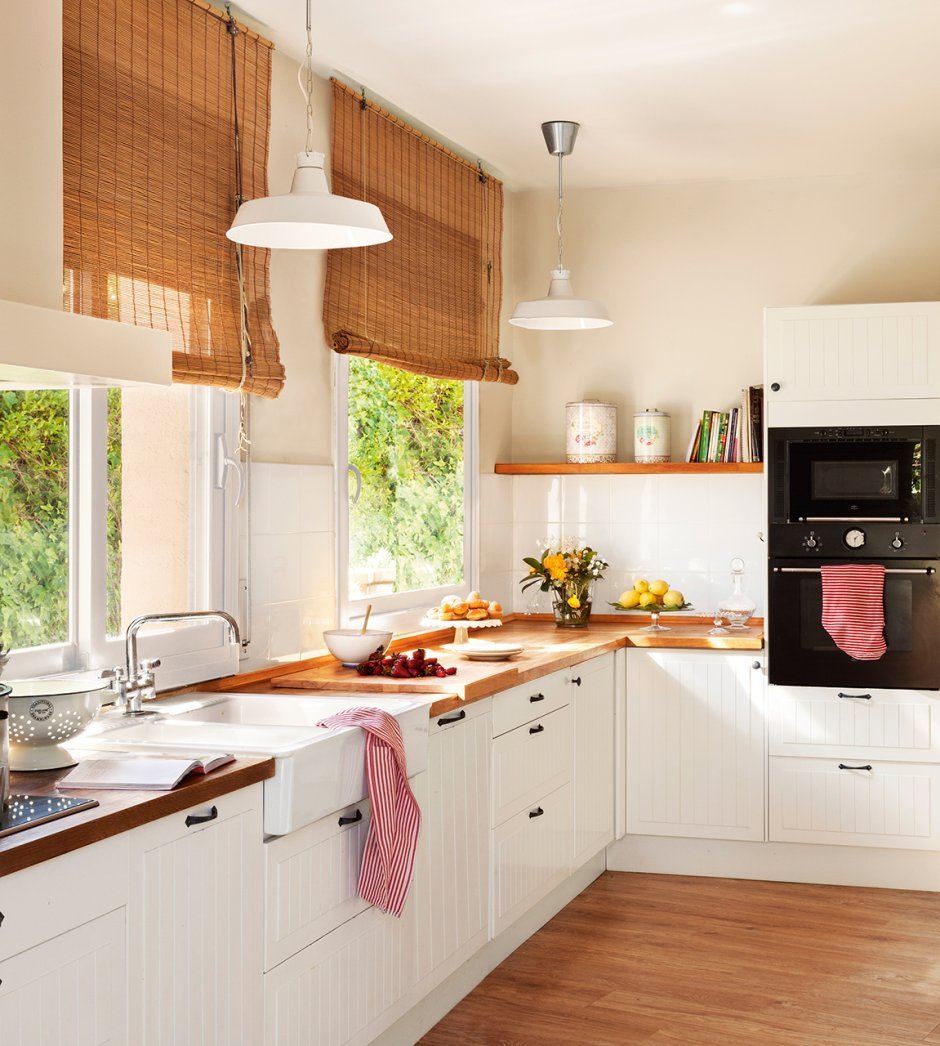 Кухни планировка дизайн в домах фото