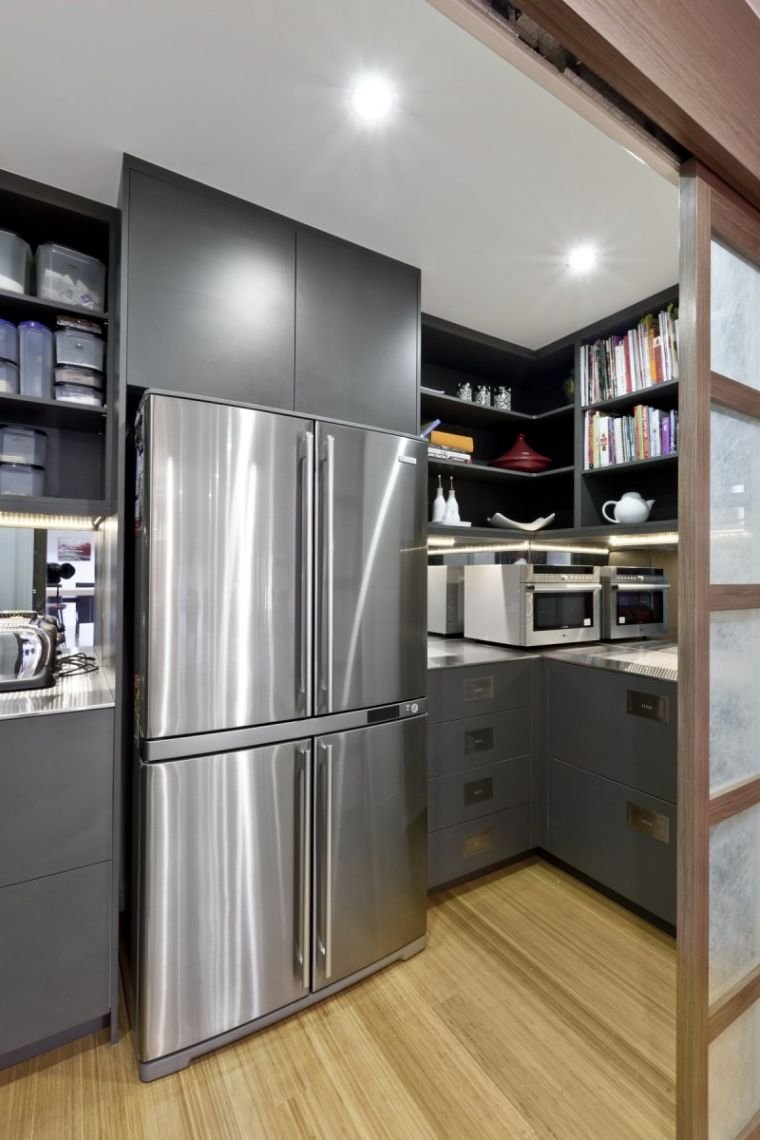 Холодильник Side by Side на маленькой кухне