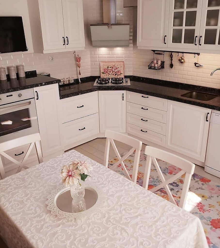 Белая плита на кухне (87 фото)