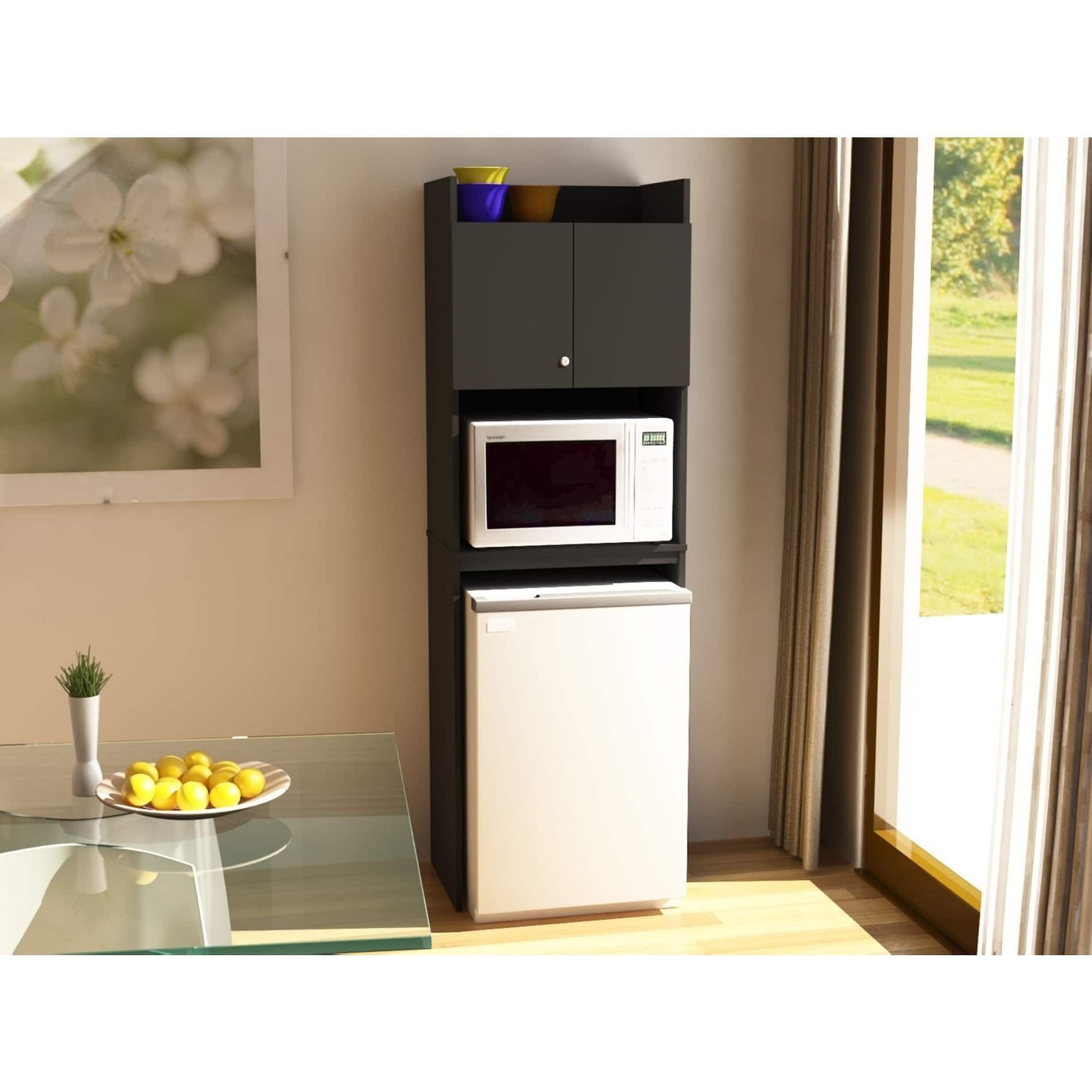 Можно ли ставить микроволновку на холодильник сверху. Шкаф для микроволновки и кофемашины. Холодильник с микроволновкой. Микроволновая печь на холодильнике. Шкаф под микроволновку.