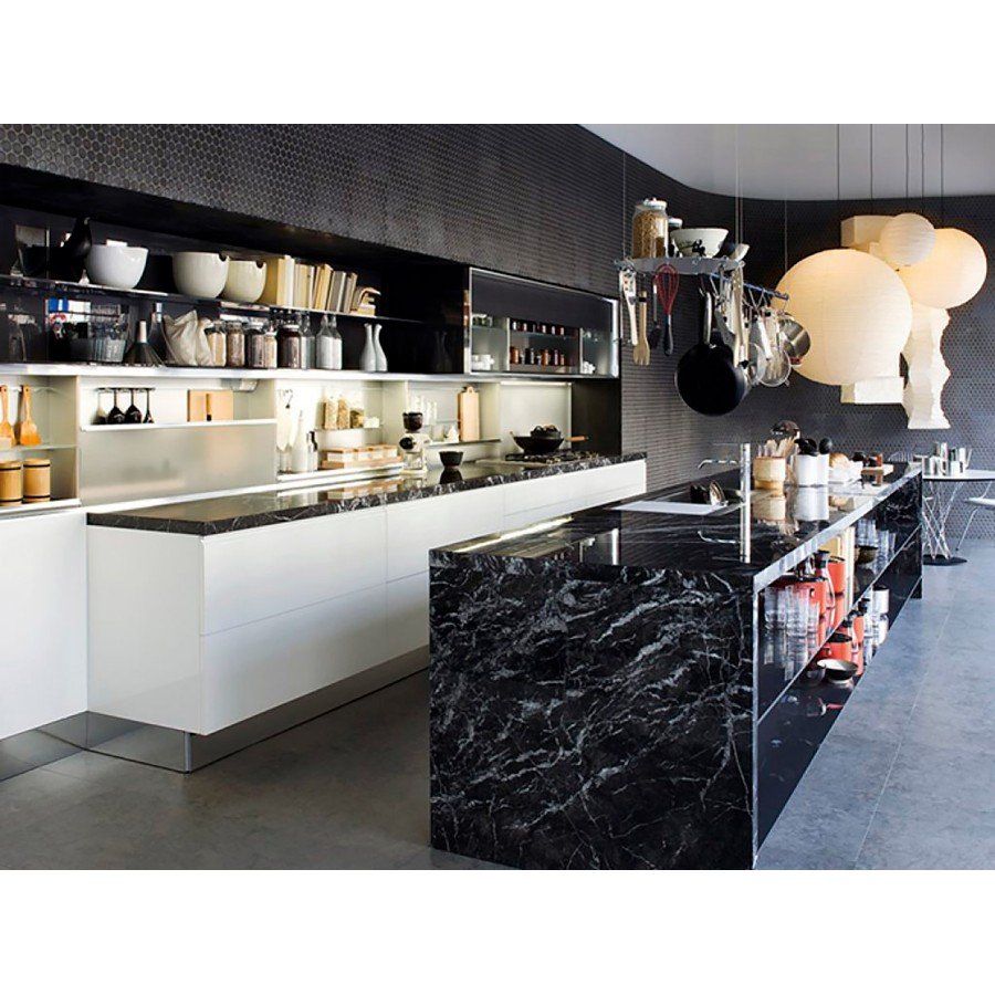Черный мрамор в интерьере кухни