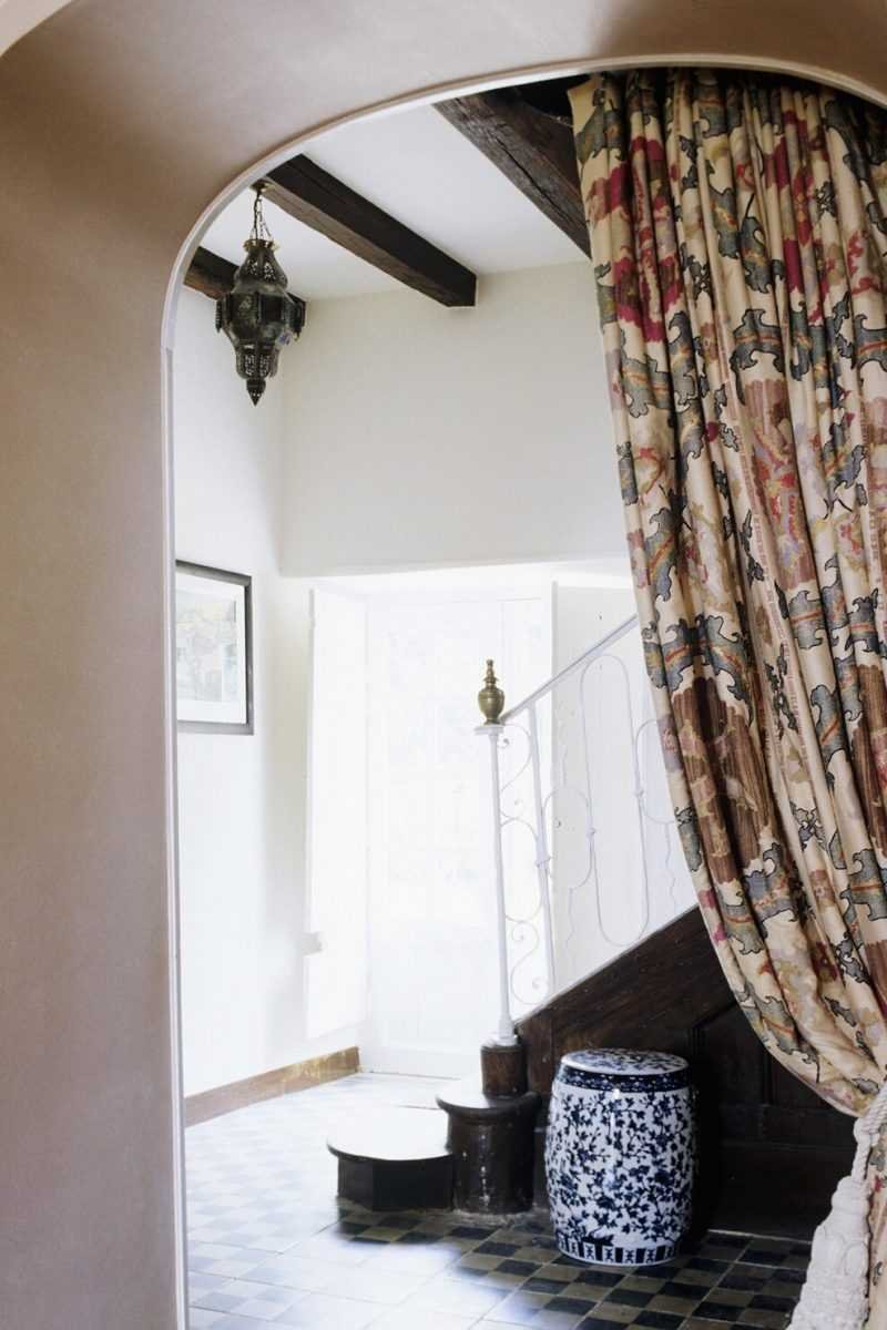 Шторы на кухонное окно с балконом