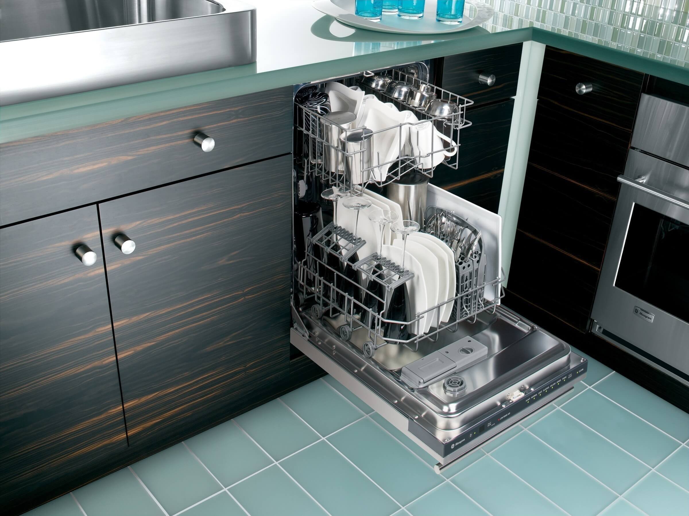 Встроенные посудомойки 45 см в спб. Полувстраиваемая посудомоечная машина 45 см. Посудомоечная машина Dishwasher Drawers. Посудомоечная машина икеа 60 см встраиваемая. Встраиваемая посудомоечная машина 45 см на кухне.