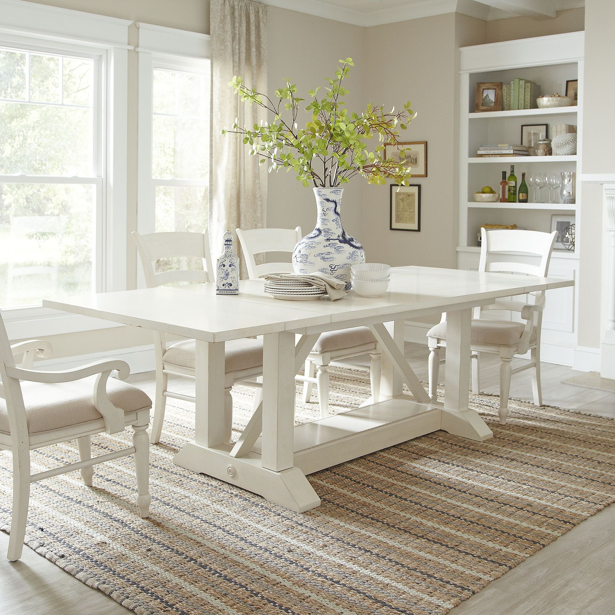 Красивый обеденный стол. Стол обеденный. Красивый деревянный стол. Стол на кухню.