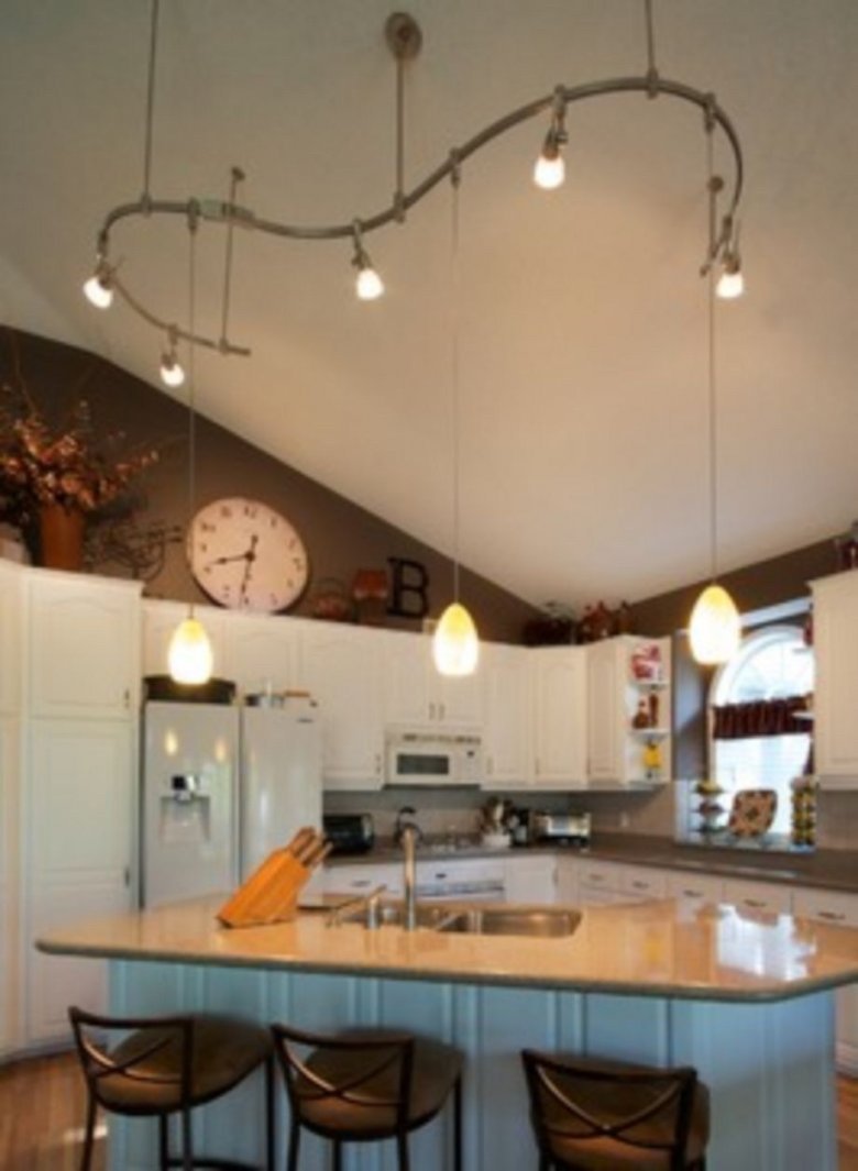 Красивые натяжные потолки для кухни с лампочками фото