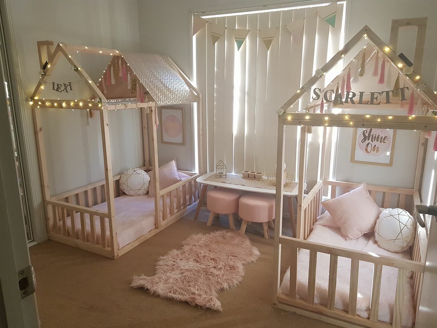 Кровать домик с балдахином для девочки