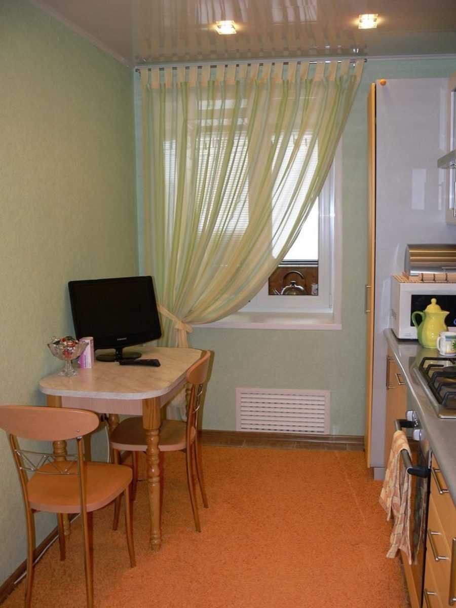 Шторы на кухню в квартире