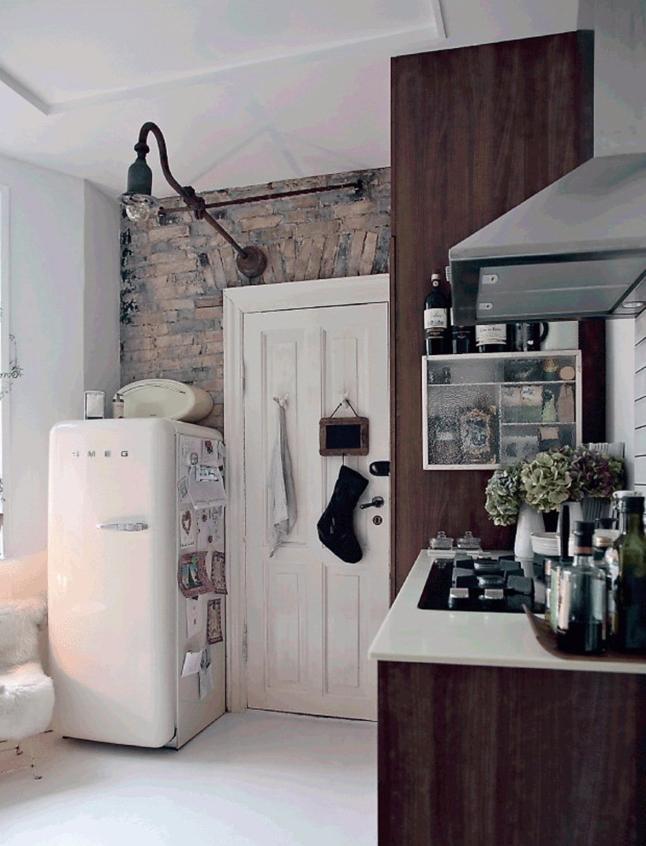 Холодильник Смег в скандинавском интерьере