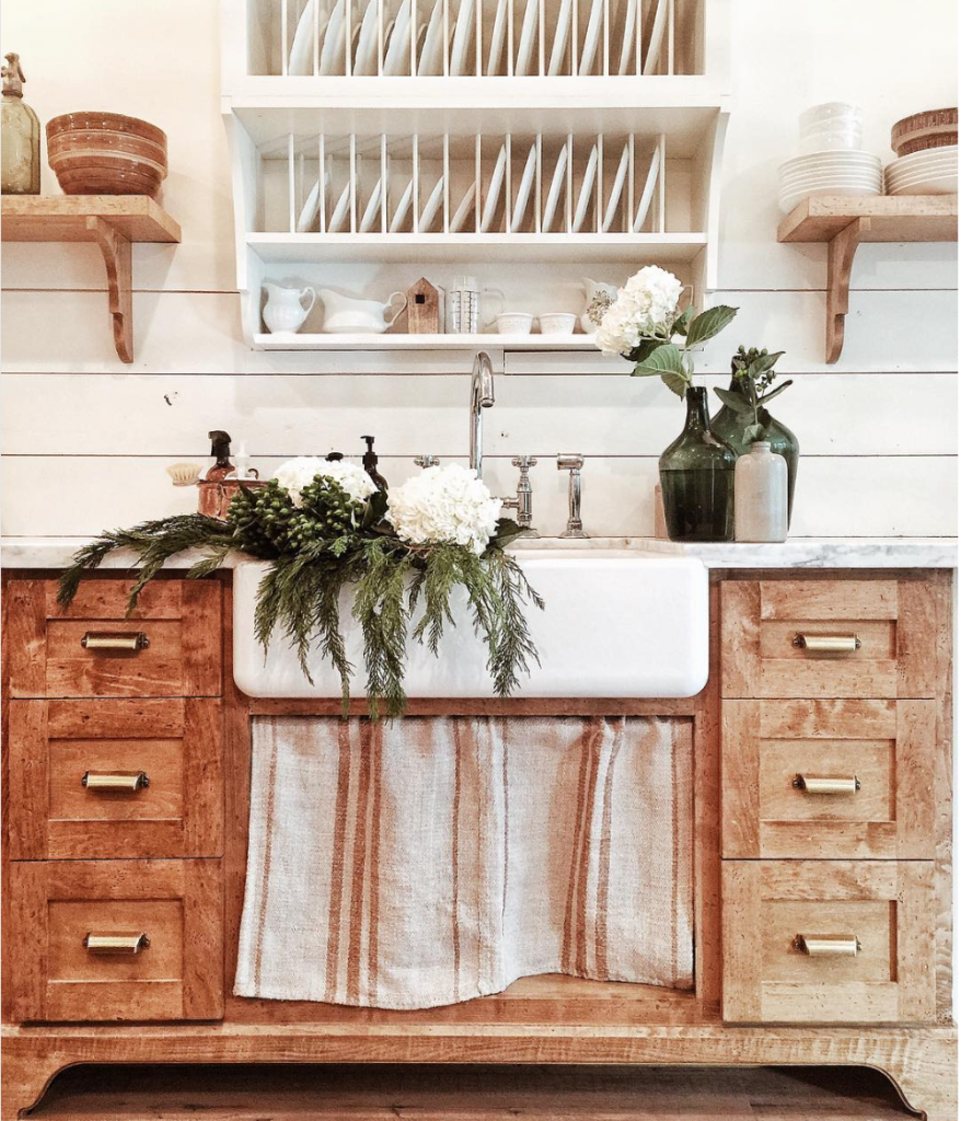 Amber Kitchen